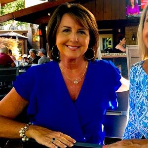 Meet your Posher, Denise
